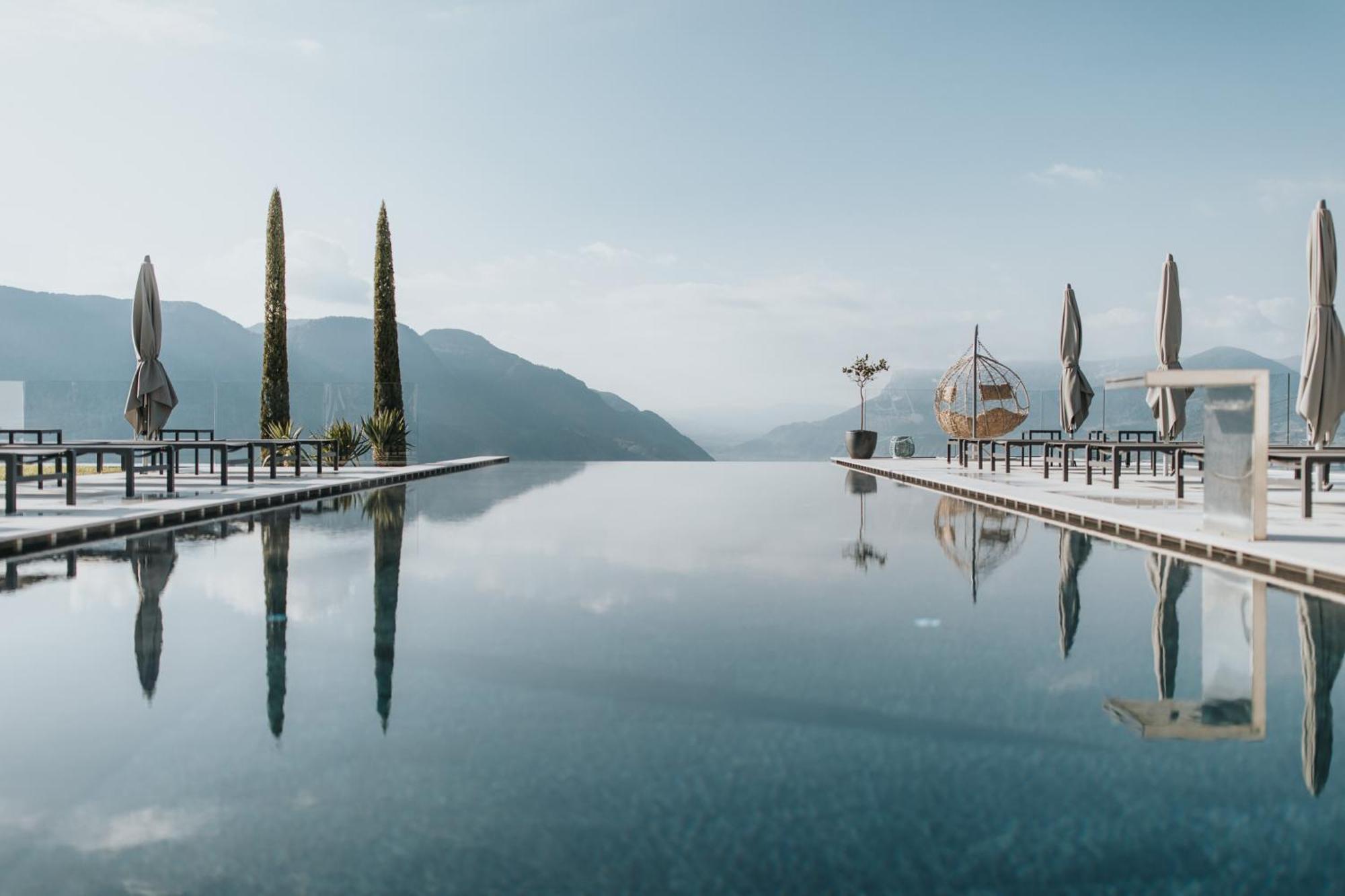 La Vista Panoramic Hideaway (adults Only) Bed & Breakfast Tirolo